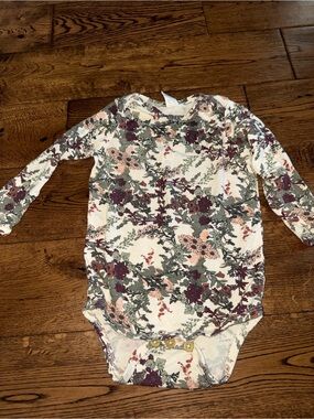 Kate Quinn The Woods Bamboo Onsie 18/24 Month